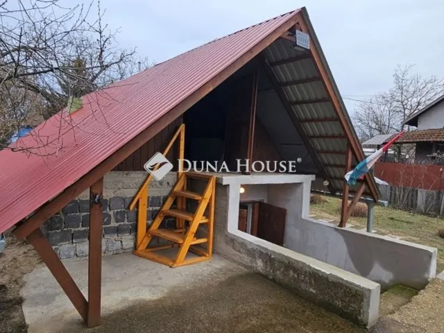 Eladó mezőgazdasági ingatlan Farmos 33 nm