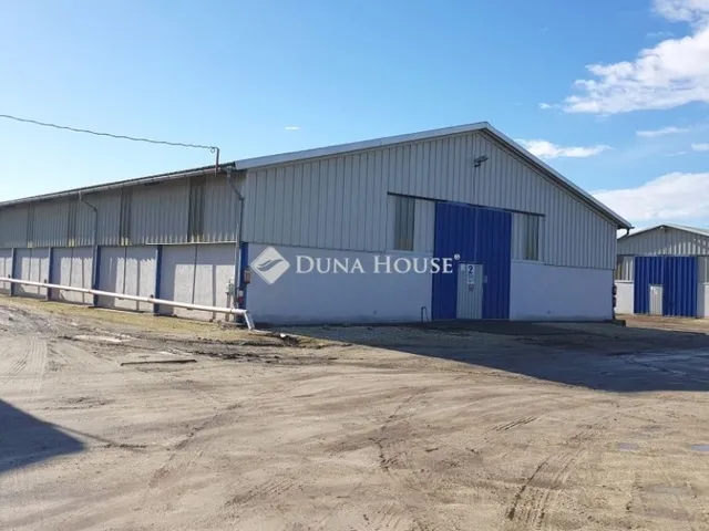 Kiadó kereskedelmi és ipari ingatlan Ócsa 1000 nm