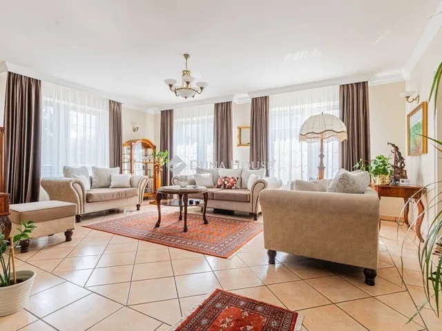 Eladó ház Debrecen 264 nm