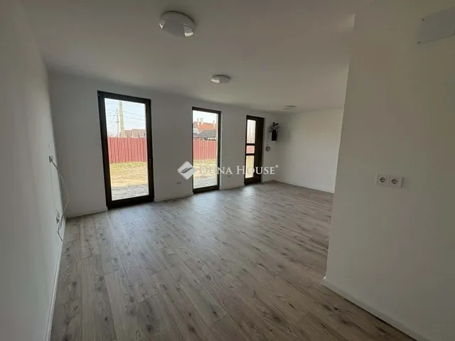 Eladó ház Tura 56 nm