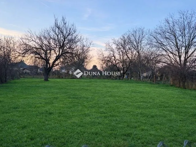 Eladó ház Úri 70 nm