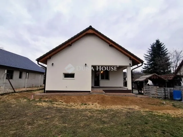 Eladó ház Szada 95 nm