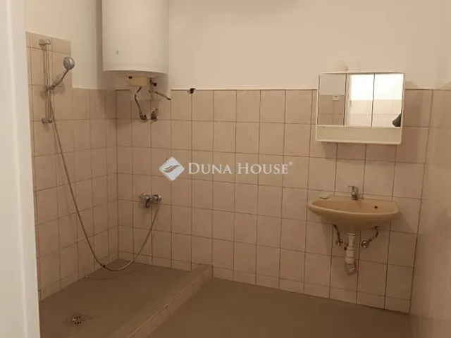 Eladó ház Tápiószecső 100 nm