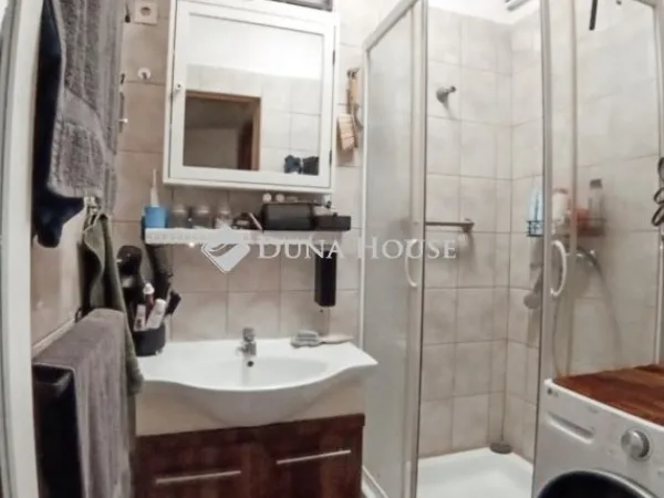 Eladó ház Dány 45 nm