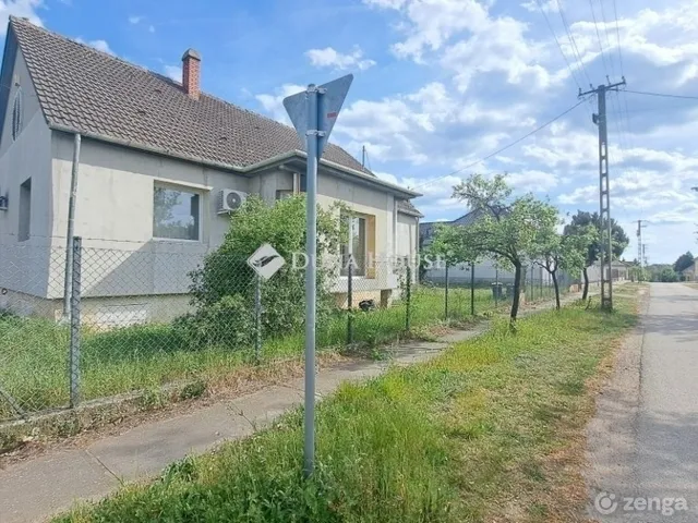 Eladó ház Tápiószecső 118 nm