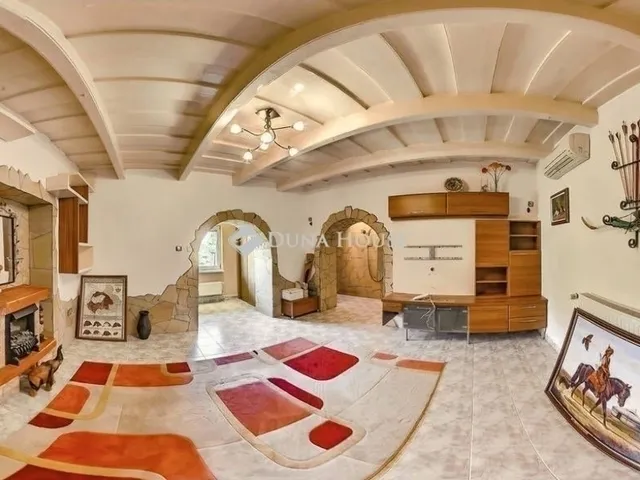 Eladó ház Mende 170 nm