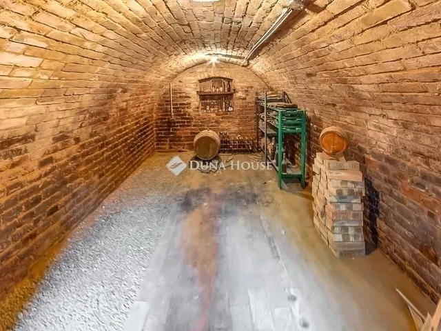 Eladó ház Mende 170 nm