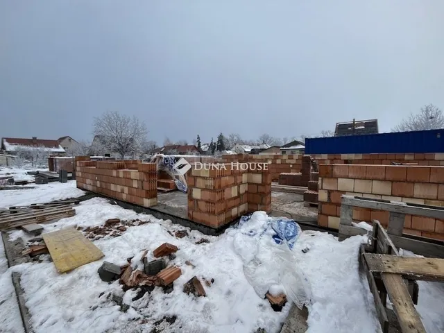 Eladó ház Monor 82 nm