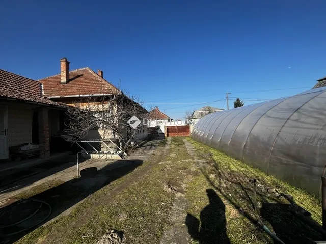 Eladó ház Jászfényszaru 168 nm