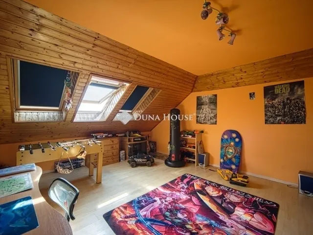 Eladó ház Monor 179 nm