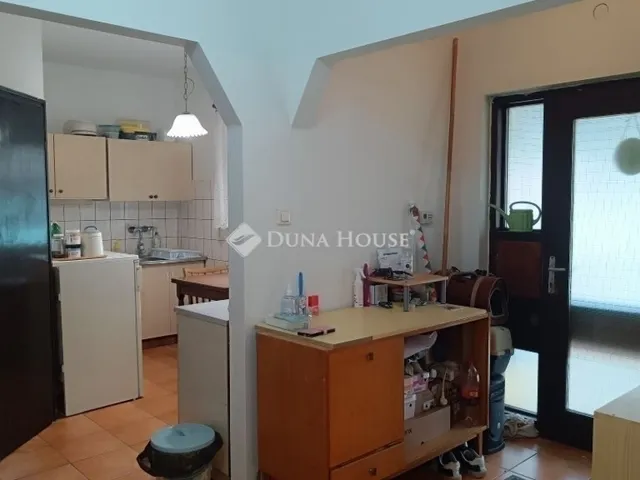 Eladó ház Úri 77 nm