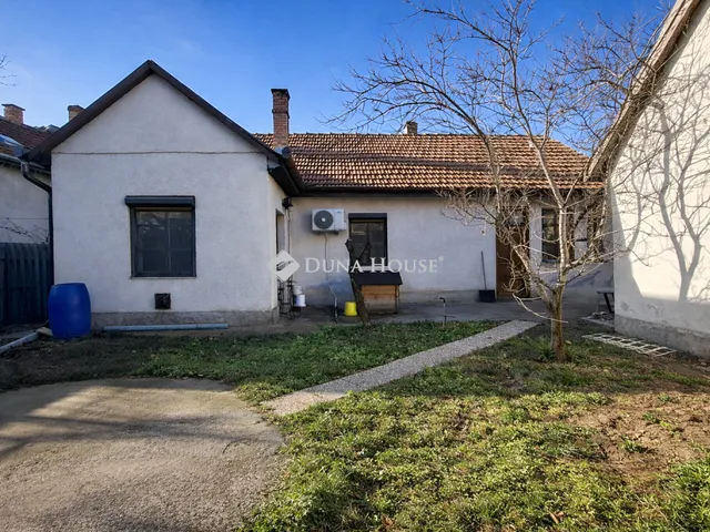 Eladó ház Üllő 65 nm