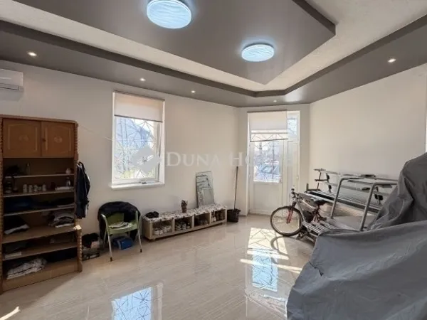 Eladó ház Vecsés 335 nm