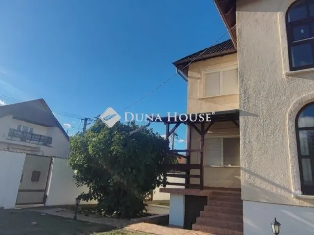 Eladó ház Tóalmás 210 nm