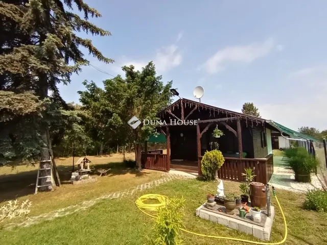 Eladó üdülő és hétvégi ház Tóalmás 50 nm