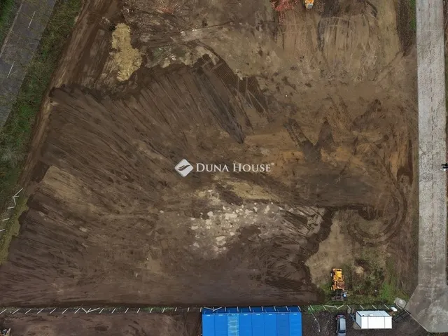 Kiadó kereskedelmi és ipari ingatlan Monor 5000 nm