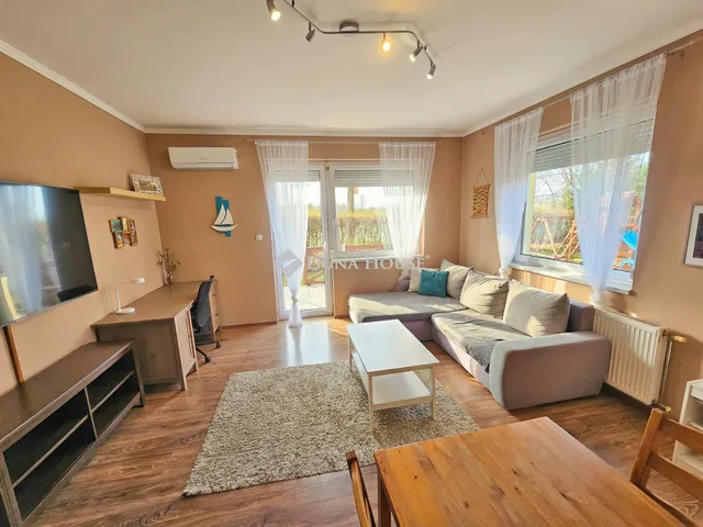 Eladó lakás Üllő 92 nm