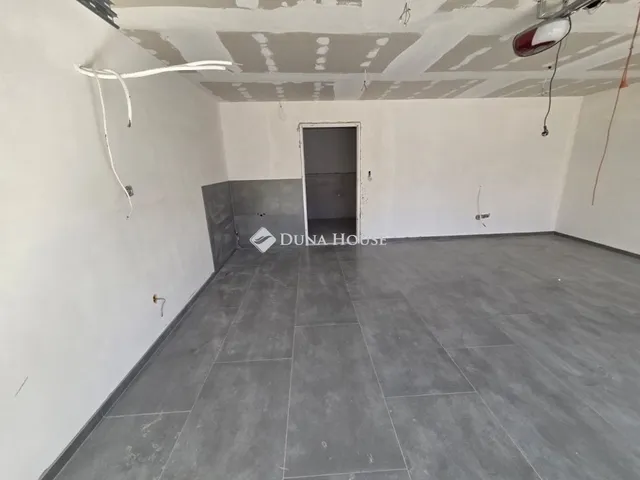 Eladó ház Mogyoród 198 nm