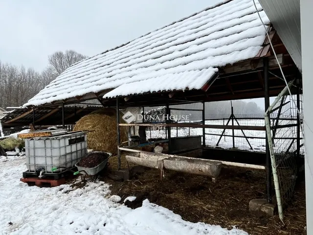 Eladó mezőgazdasági ingatlan Pilis 240 nm