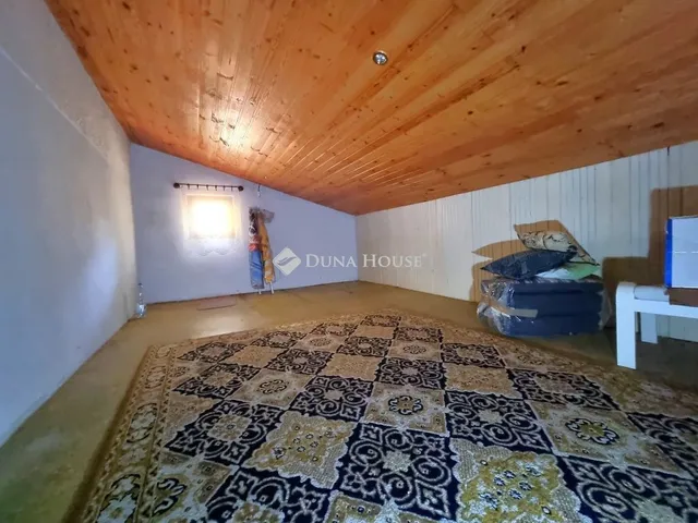 Eladó ház Kunpeszér 60 nm