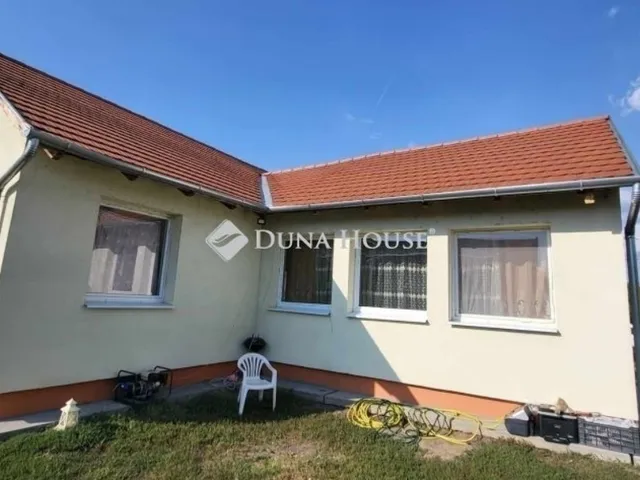 Eladó ház Jászfényszaru 150 nm