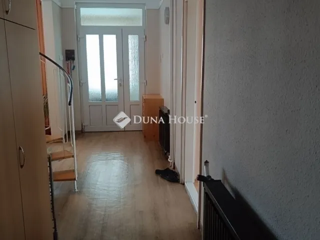 Eladó ház Szentmártonkáta 222 nm