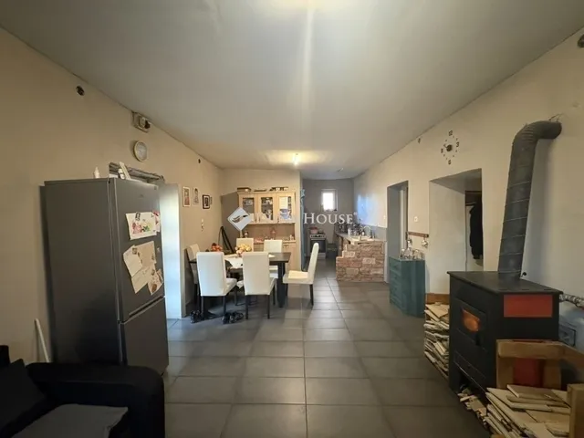 Eladó ház Úri 70 nm