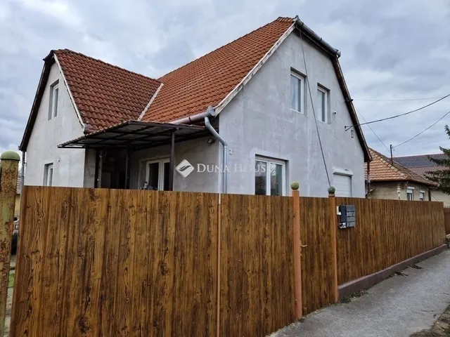 Eladó ház Monor 167 nm