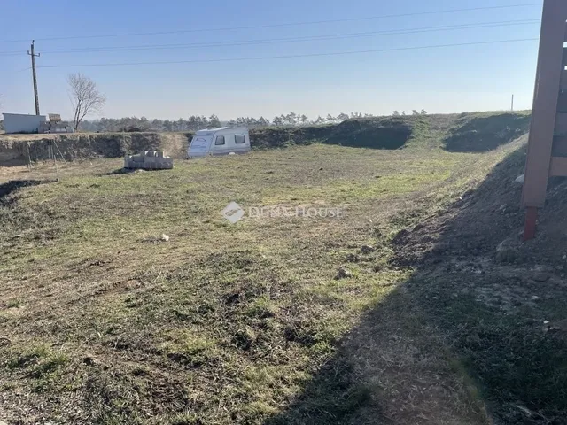 Eladó telek Gomba 769 nm