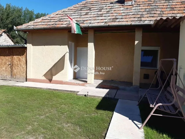 Eladó ház Újszilvás 90 nm