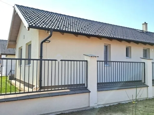 Eladó ház Vasad 108 nm