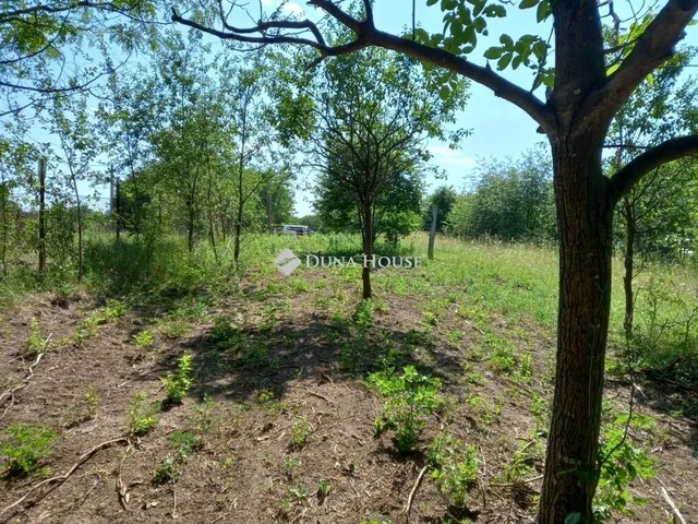 Eladó telek Isaszeg 698 nm