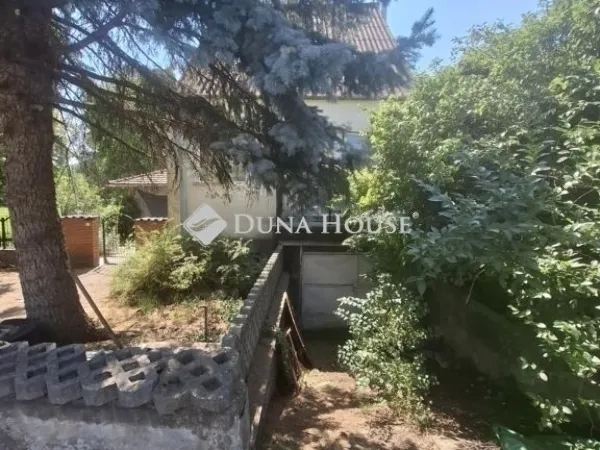 Eladó ház Úri 386 nm