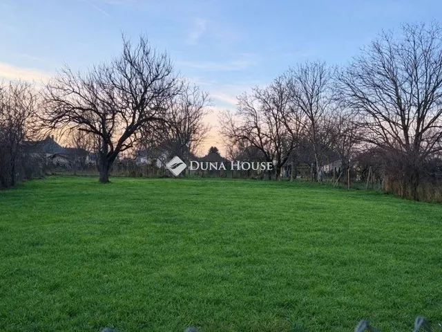 Eladó ház Úri 70 nm