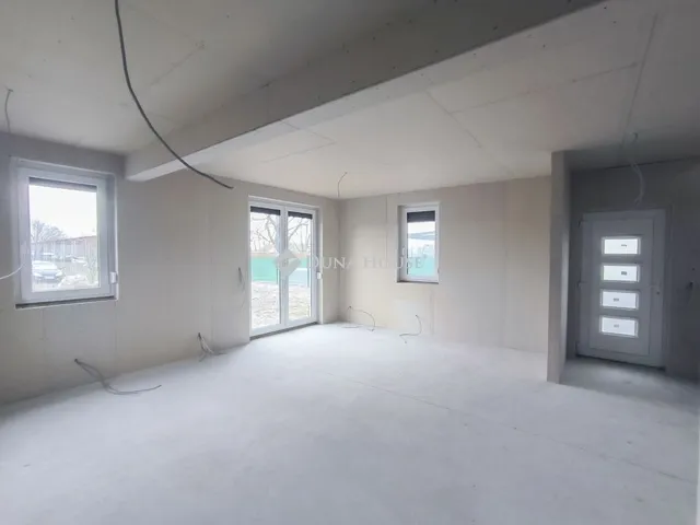 Eladó lakás Budapest XVII. kerület 120 nm