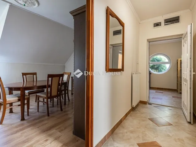 Eladó ház Budapest XVI. kerület 180 nm