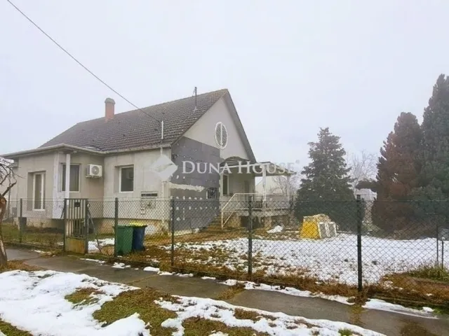 Eladó ház Tápiószecső 118 nm