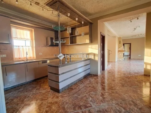 Eladó ház Debrecen 197 nm