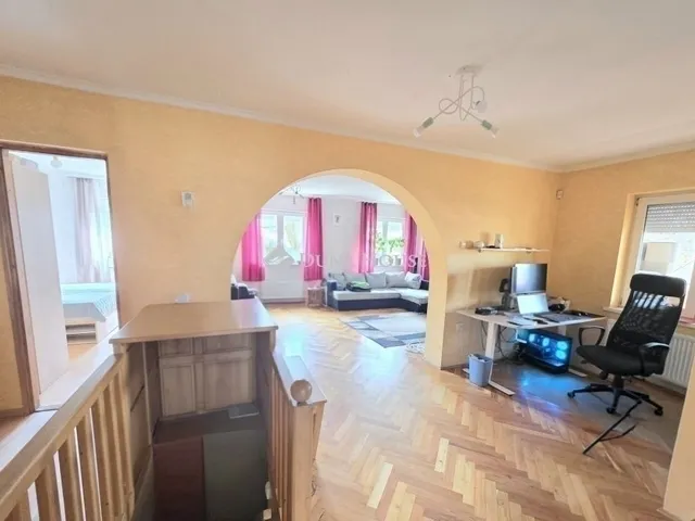 Eladó ház Fót 190 nm