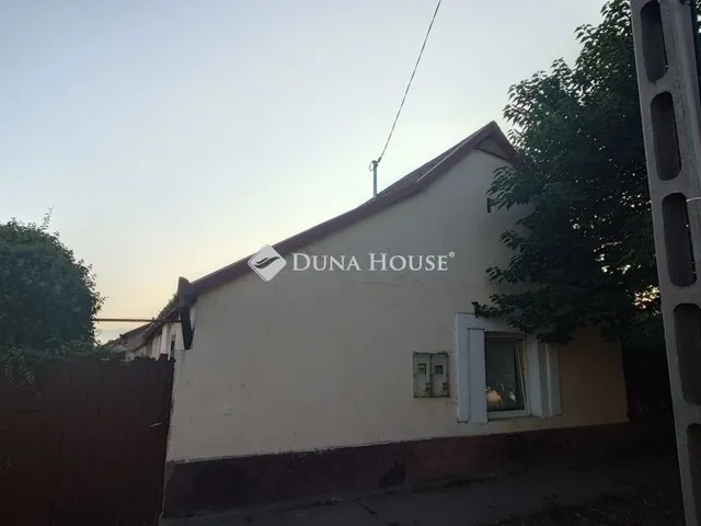 Eladó ház Monor 102 nm