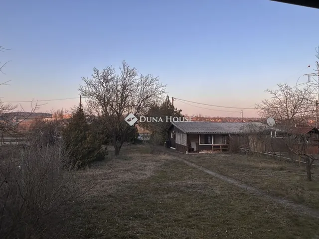 Eladó ház Mogyoród 28 nm