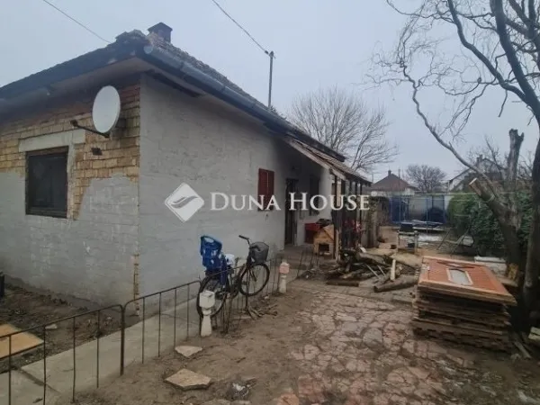 Eladó ház Üllő 61 nm
