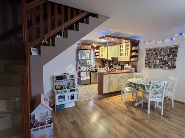 Eladó ház Üllő 87 nm