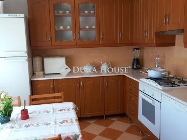 Eladó ház Gödöllő 200 nm