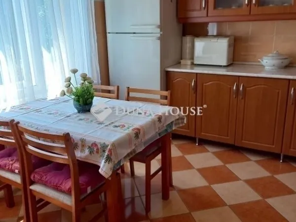 Eladó ház Gödöllő 200 nm