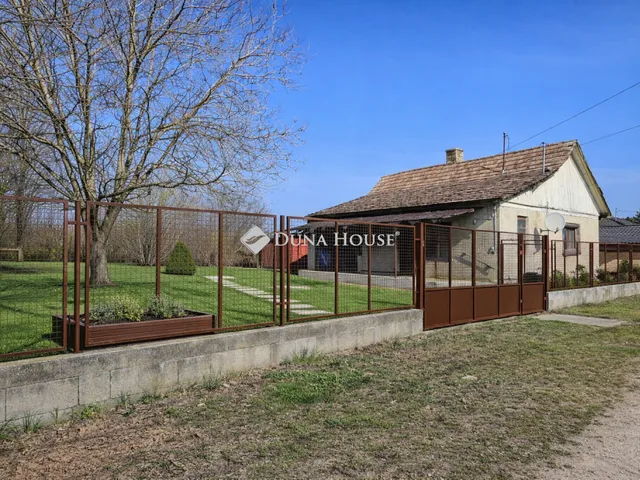 Eladó ház Tóalmás 54 nm