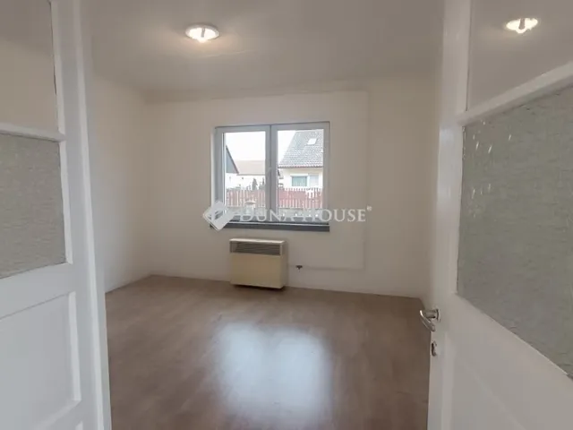 Eladó nyaraló Tápiószecső 100 nm