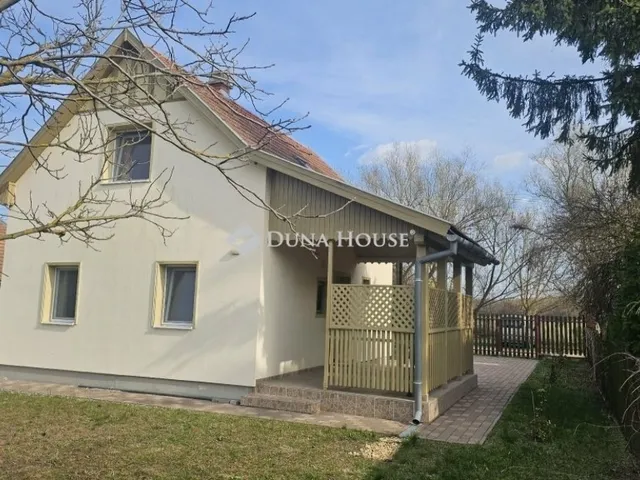 Eladó üdülő és hétvégi ház Tápiószentmárton 61 nm