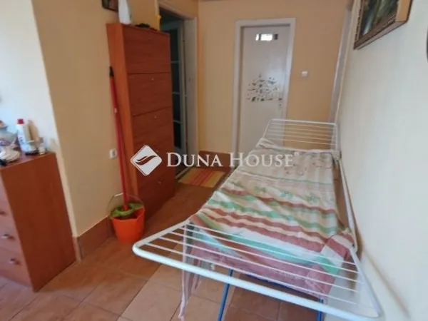 Eladó ház Úri 111 nm