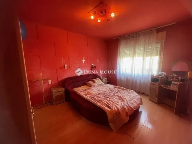 Eladó ház Tura 170 nm